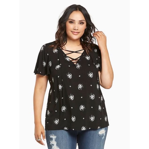 torrid Tops - Torrid Black & White Floral Top Size 00